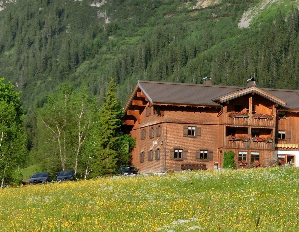 Апартаменты Haus Gstueat Лех Экстерьер фото