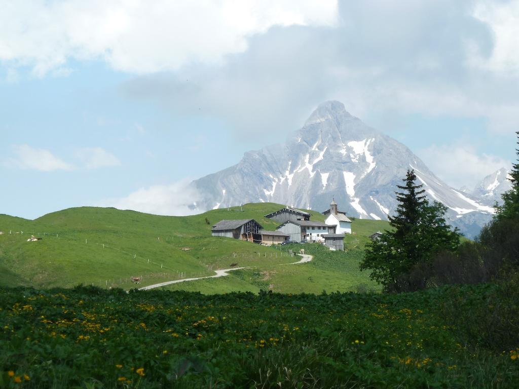 Апартаменты Haus Gstueat Лех Экстерьер фото