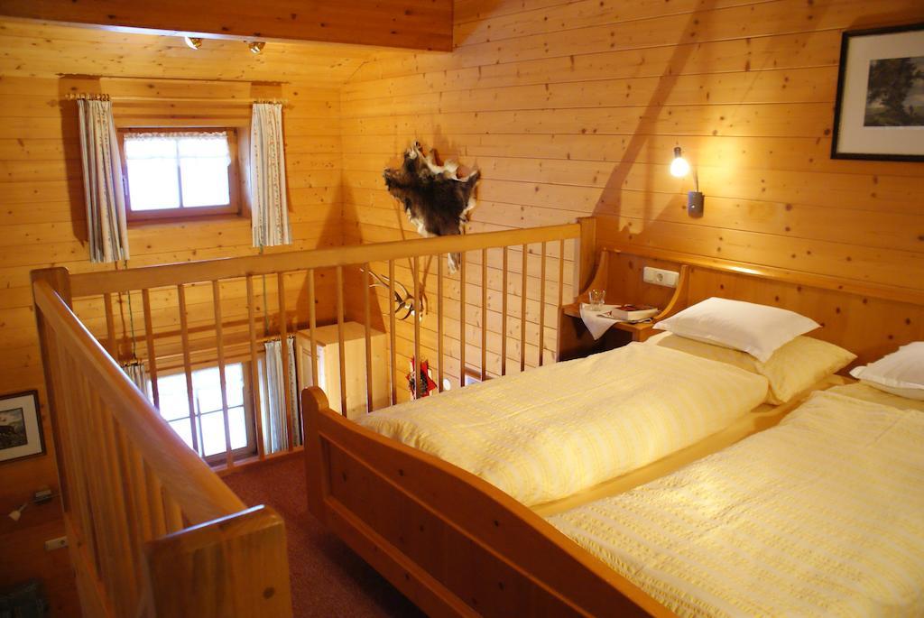 Апартаменты Haus Gstueat Лех Номер фото